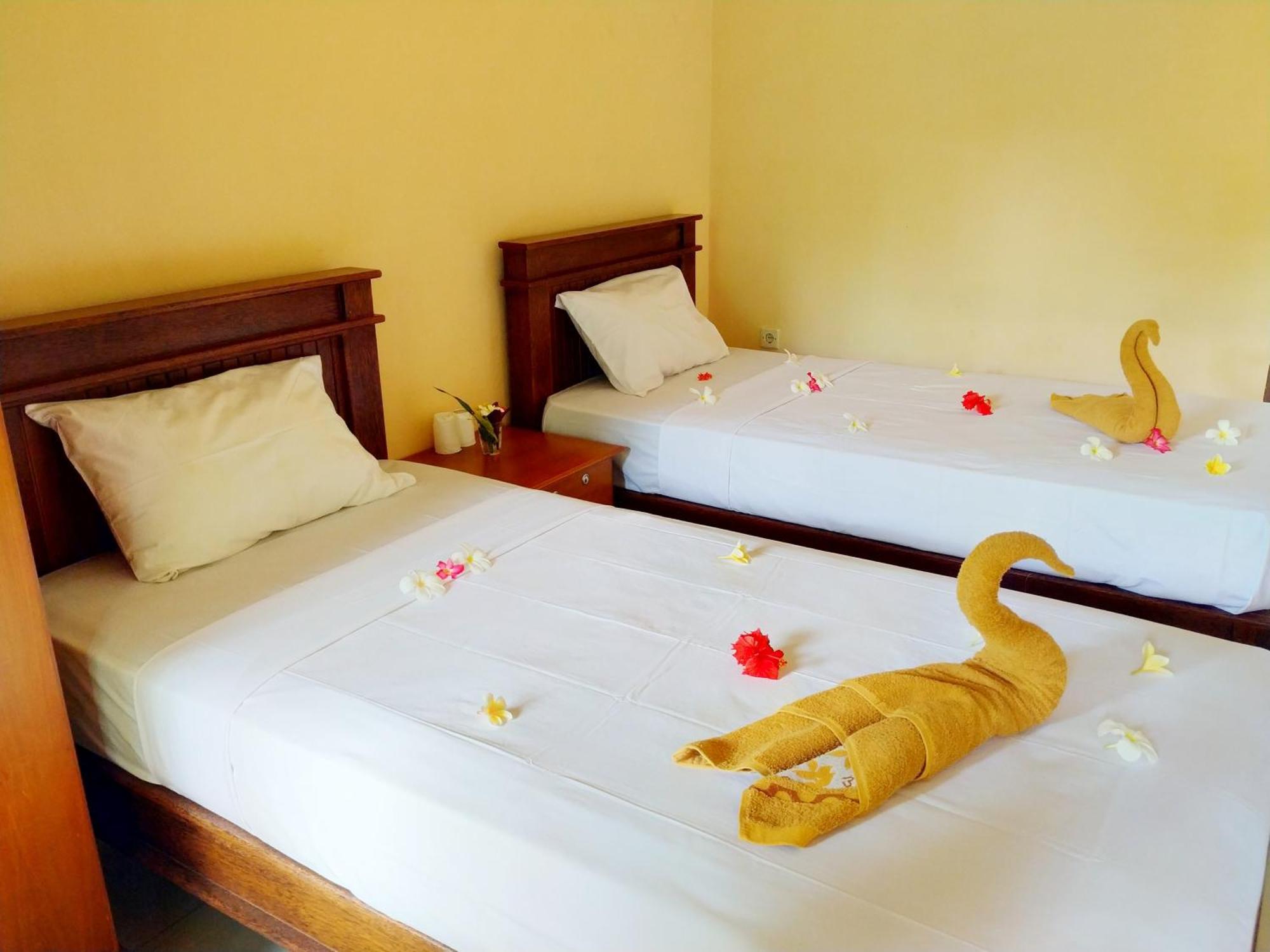 Asih Homestay Pemuteran  Luaran gambar